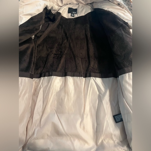 Mid-length Down filled coat Cream with fur trimmed Hood Sz M - Picture 4 of 8